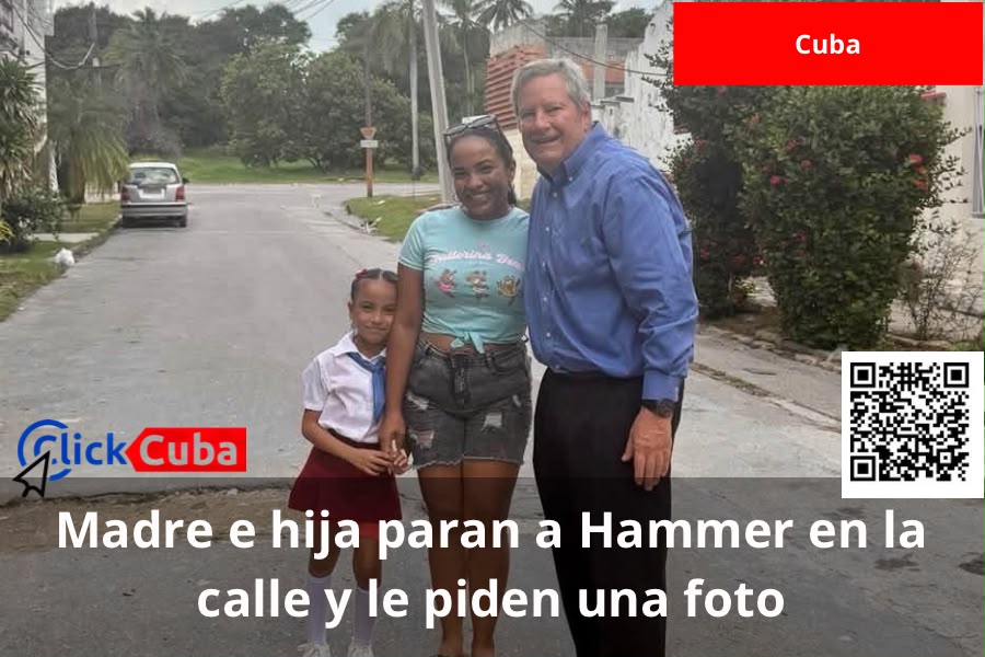 Madre e hija paran a Hammer en la calle y le piden una foto