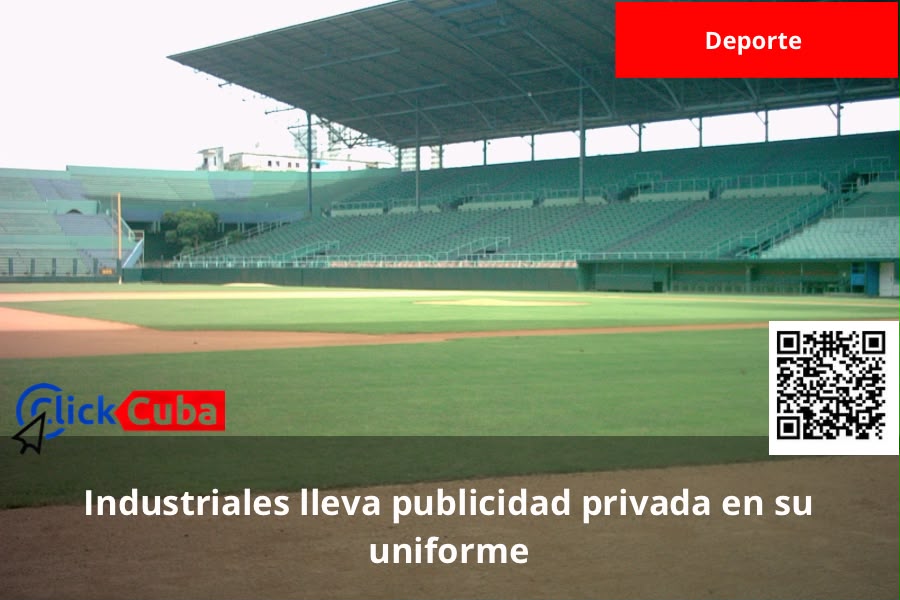 Estadio Latinoamericano, imagen de archivo. Portada: Industriales lleva publicidad privada en su uniforme.